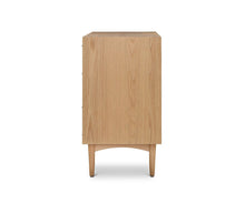 Load image into Gallery viewer, Eptri Sideboard