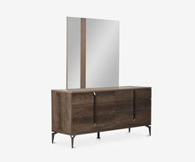 Load image into Gallery viewer, Akana Mirror
