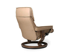 Load image into Gallery viewer, Stressless® Admiral Recliner &amp; Ottoman - Sand
