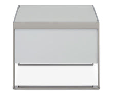 Load image into Gallery viewer, Svante End Table
