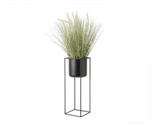 Load image into Gallery viewer, Vaskr Planters
